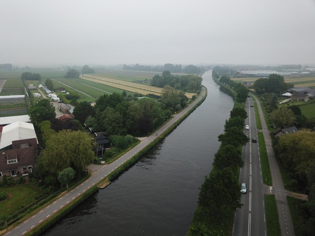 Camping De Oude Rijn Ter Aar Exteriör bild