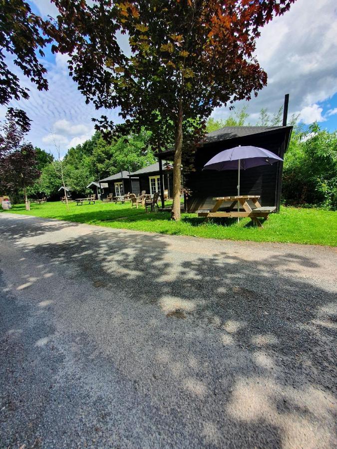 Camping De Oude Rijn Ter Aar Exteriör bild